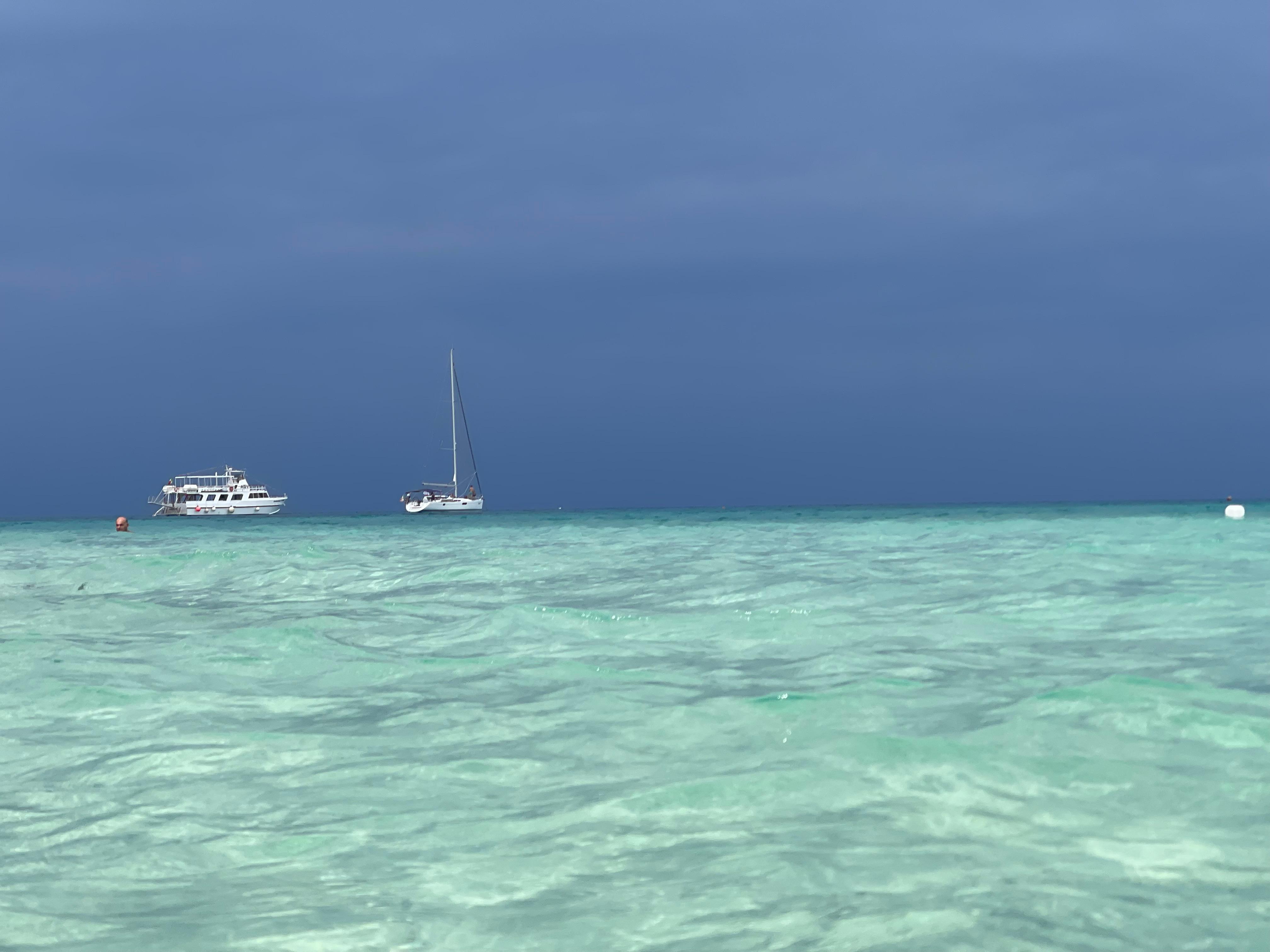 La plage de San Vito lo Capo a 50 mètres de l’hôtel 