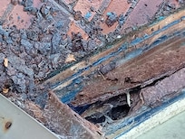 Estructura de piscina asĂ toda herrumbre