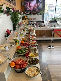 Breakfast buffet