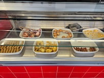 Torra rester vid poolbaren