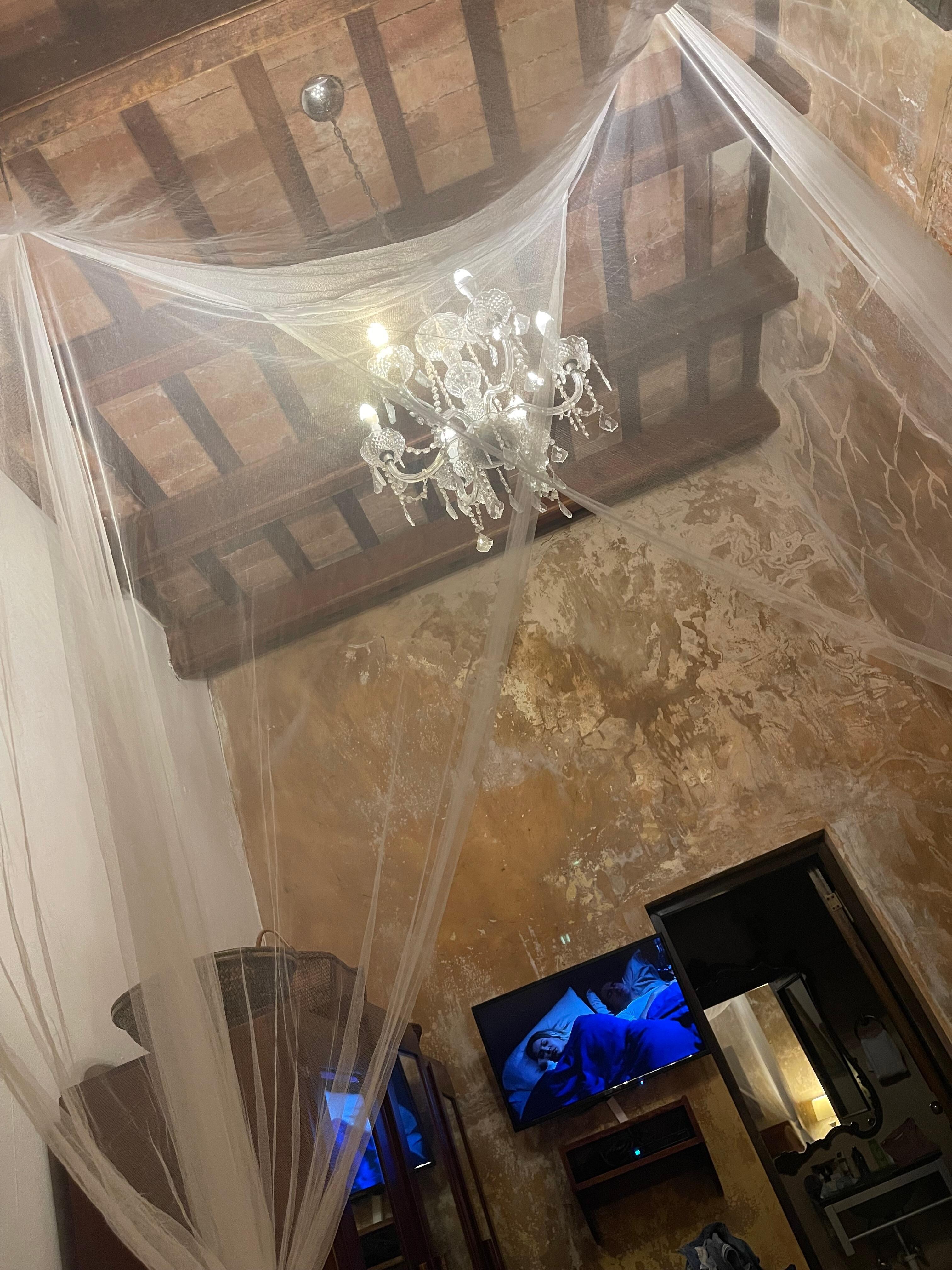 The view from the bed. Que romántico! 