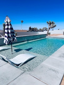 5ft really nice pool!!