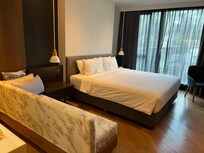 The room had a great layout and the bed was so comfortable