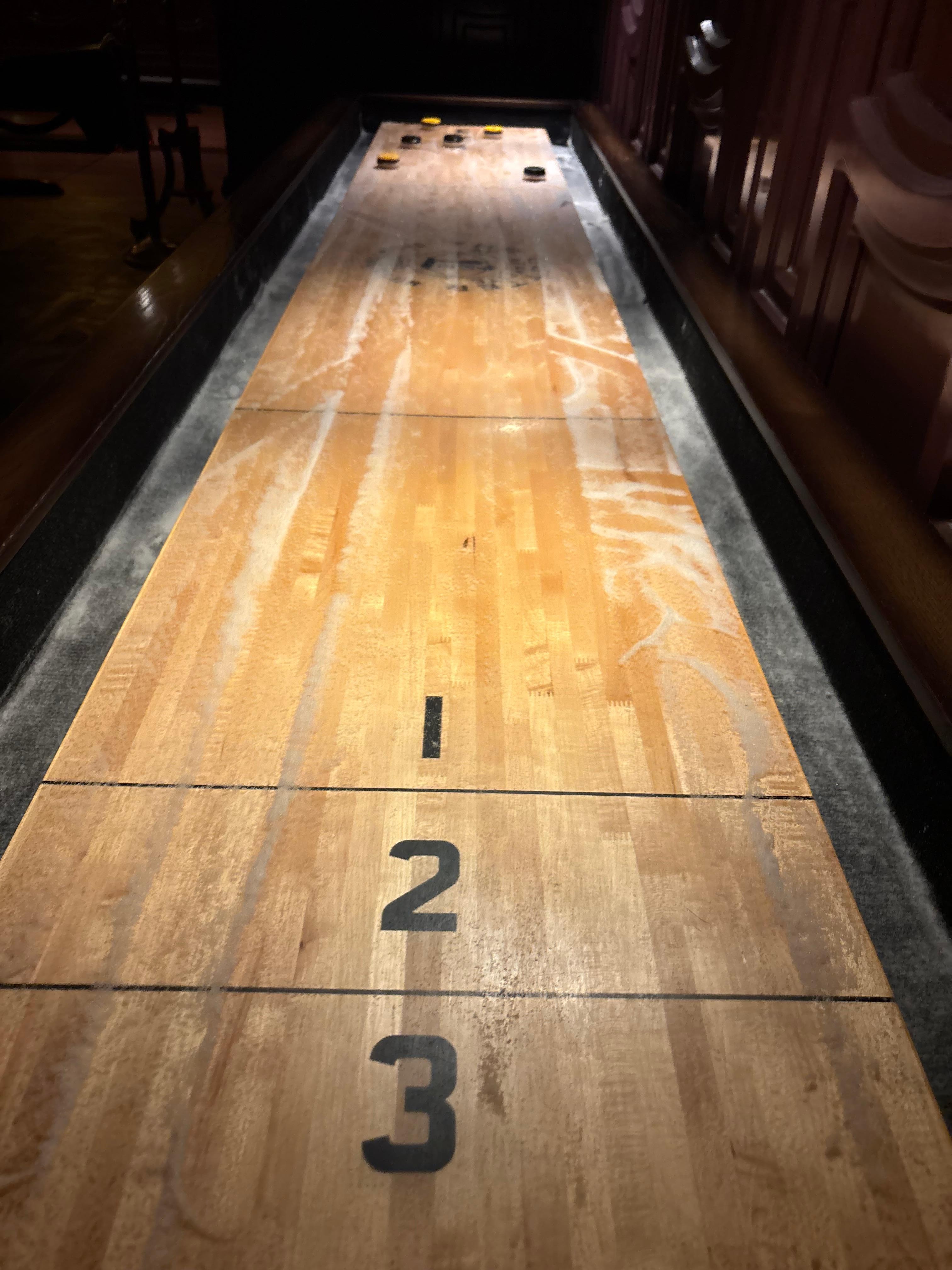 Shuffleboard 