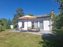 Terrasse in der Mittagszeit