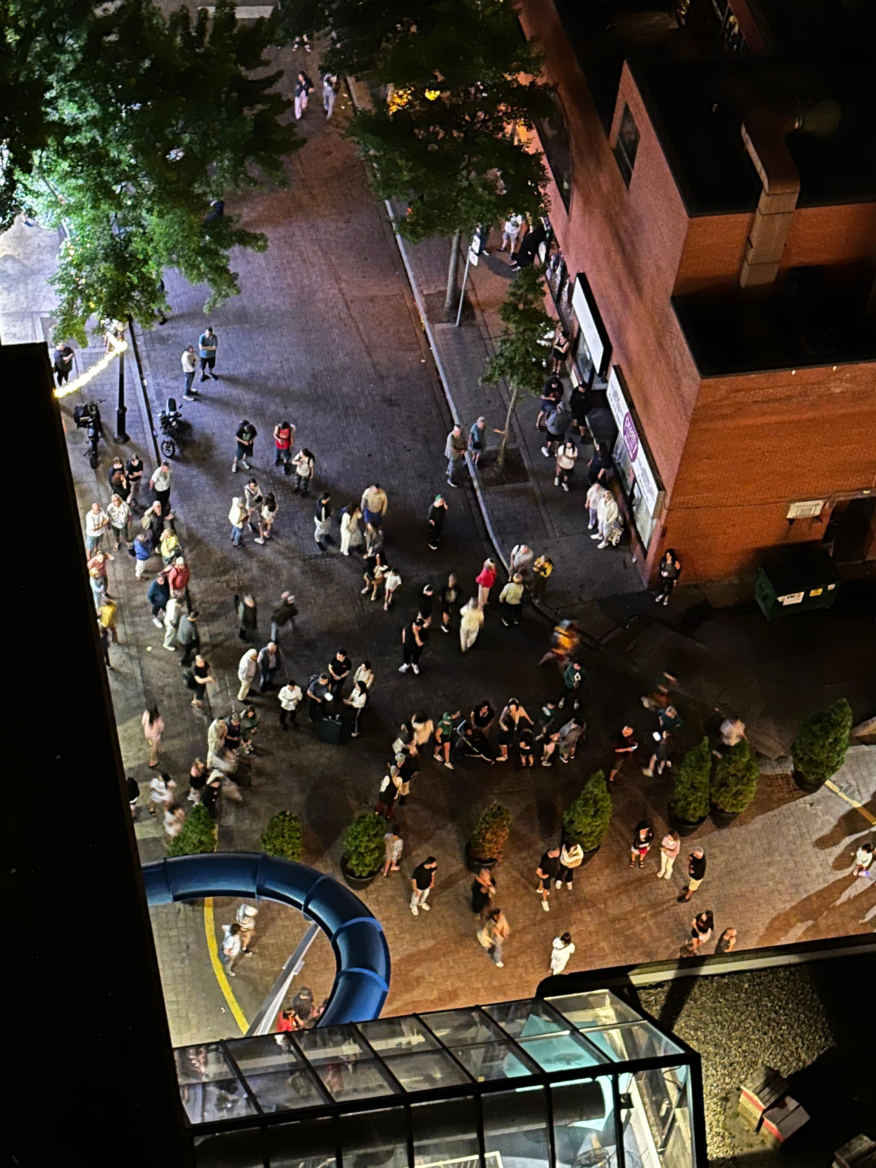 The 10-20 percent that evacuated at 1am. Notice the lack of staffing, lack of direction and even the lack of fire department personnel. 