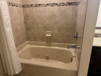 Jetted tub in one of the bathrooms!