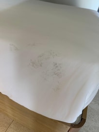 Verdreckte Bettlacken