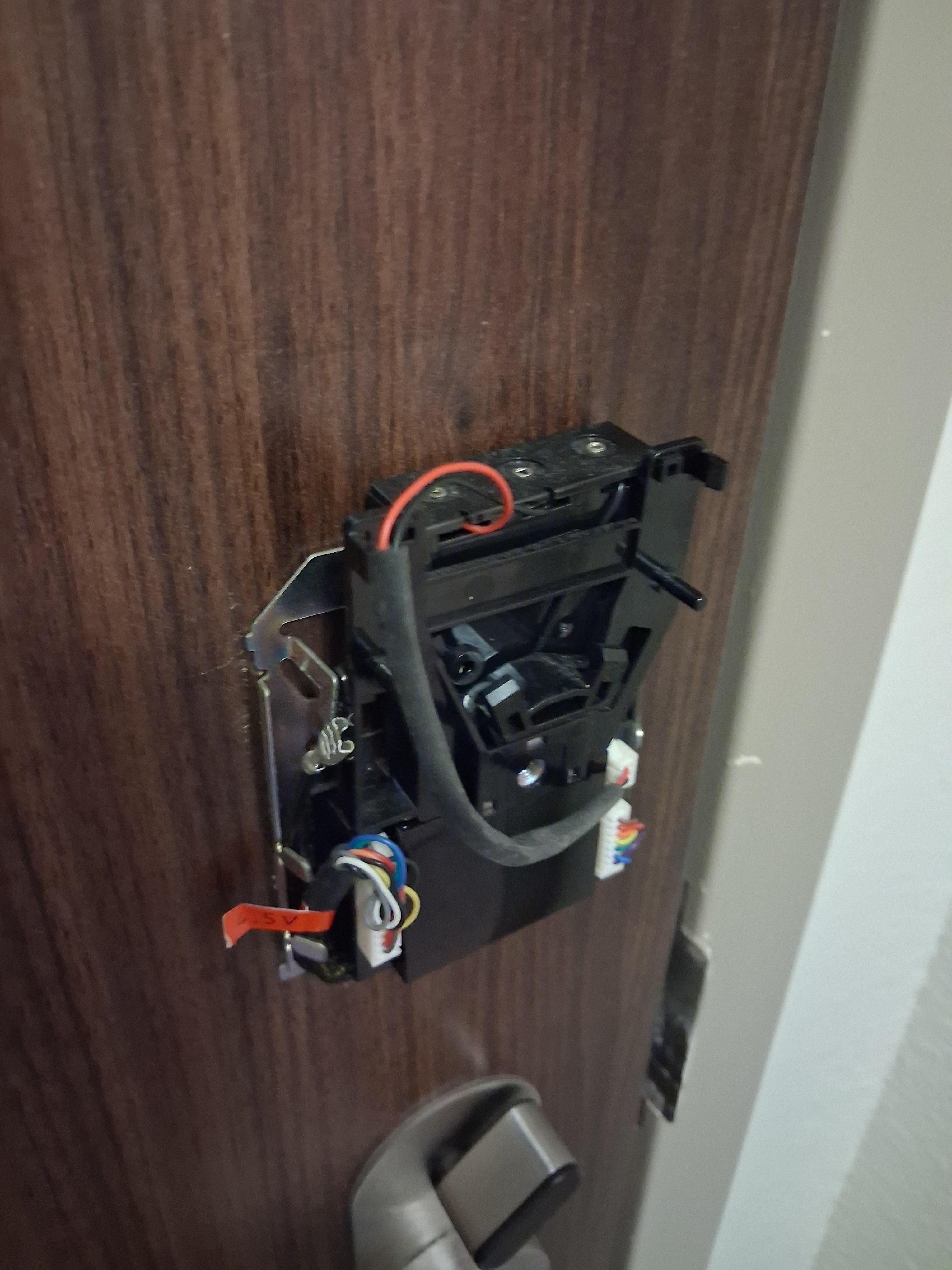 No cover on lock on the inside of room.