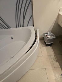 Broken tub