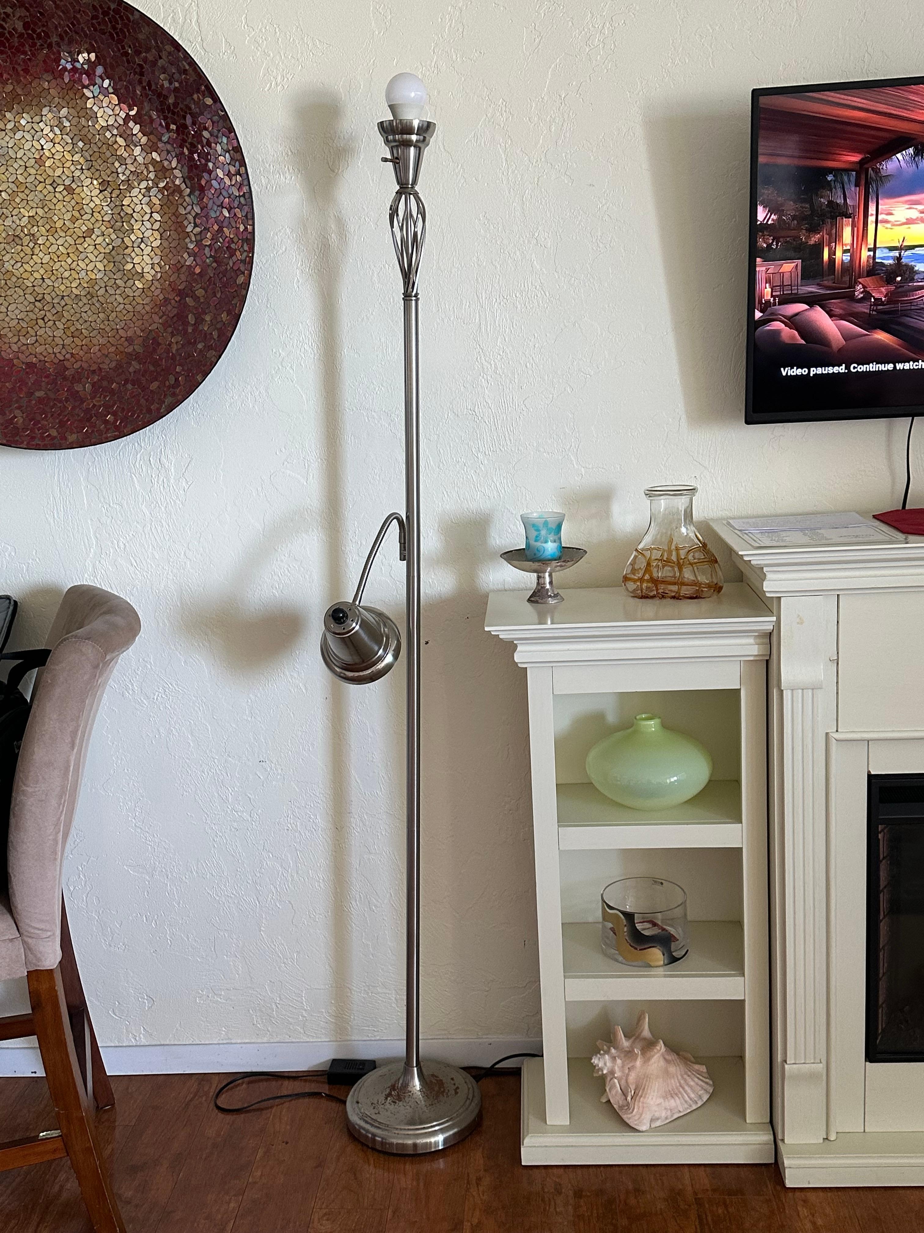 Unusable floor lamp.