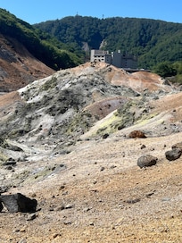 Jigo valley w/hotel in the background