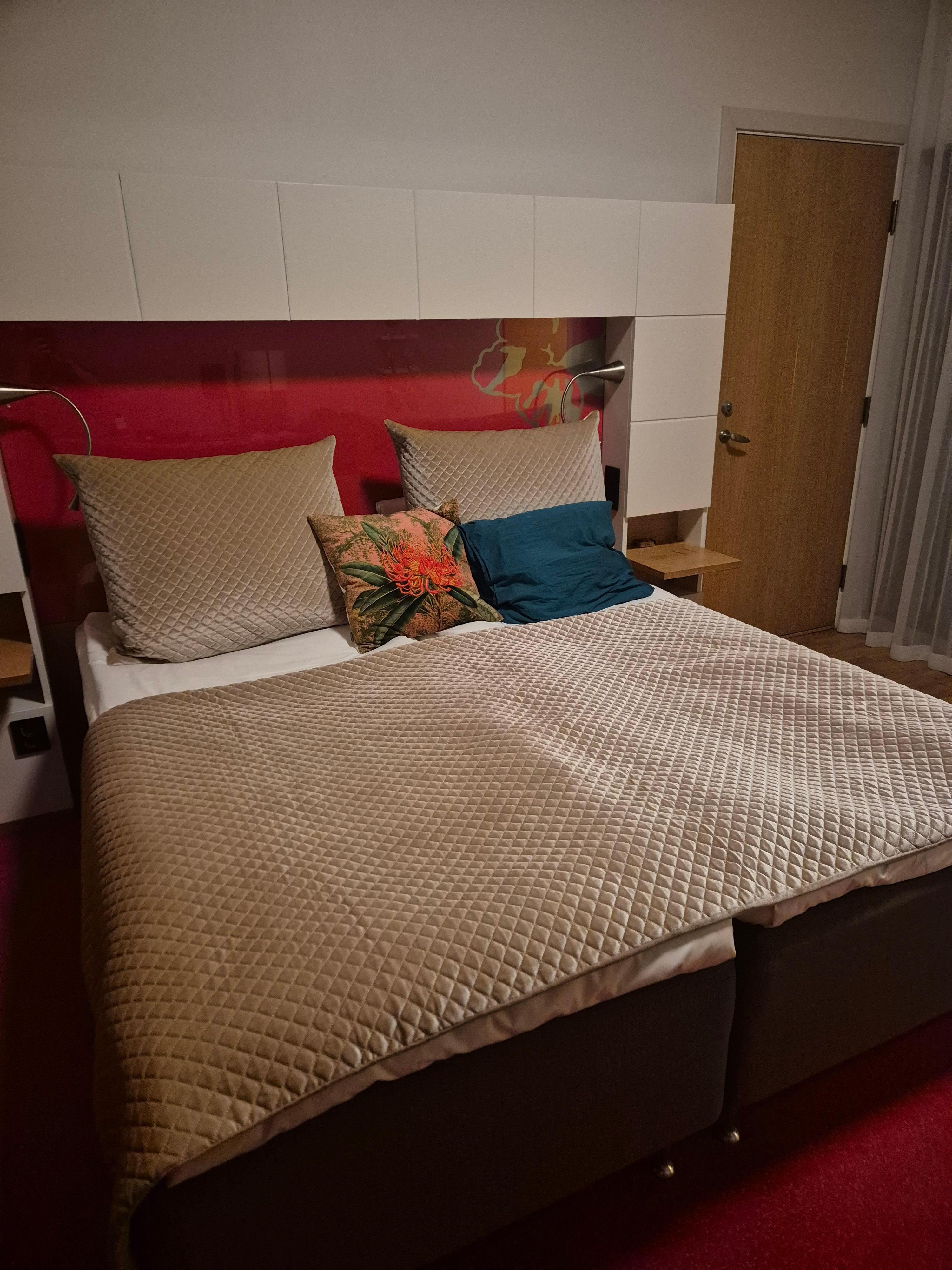 Super skön säng och lugnt och skönt!