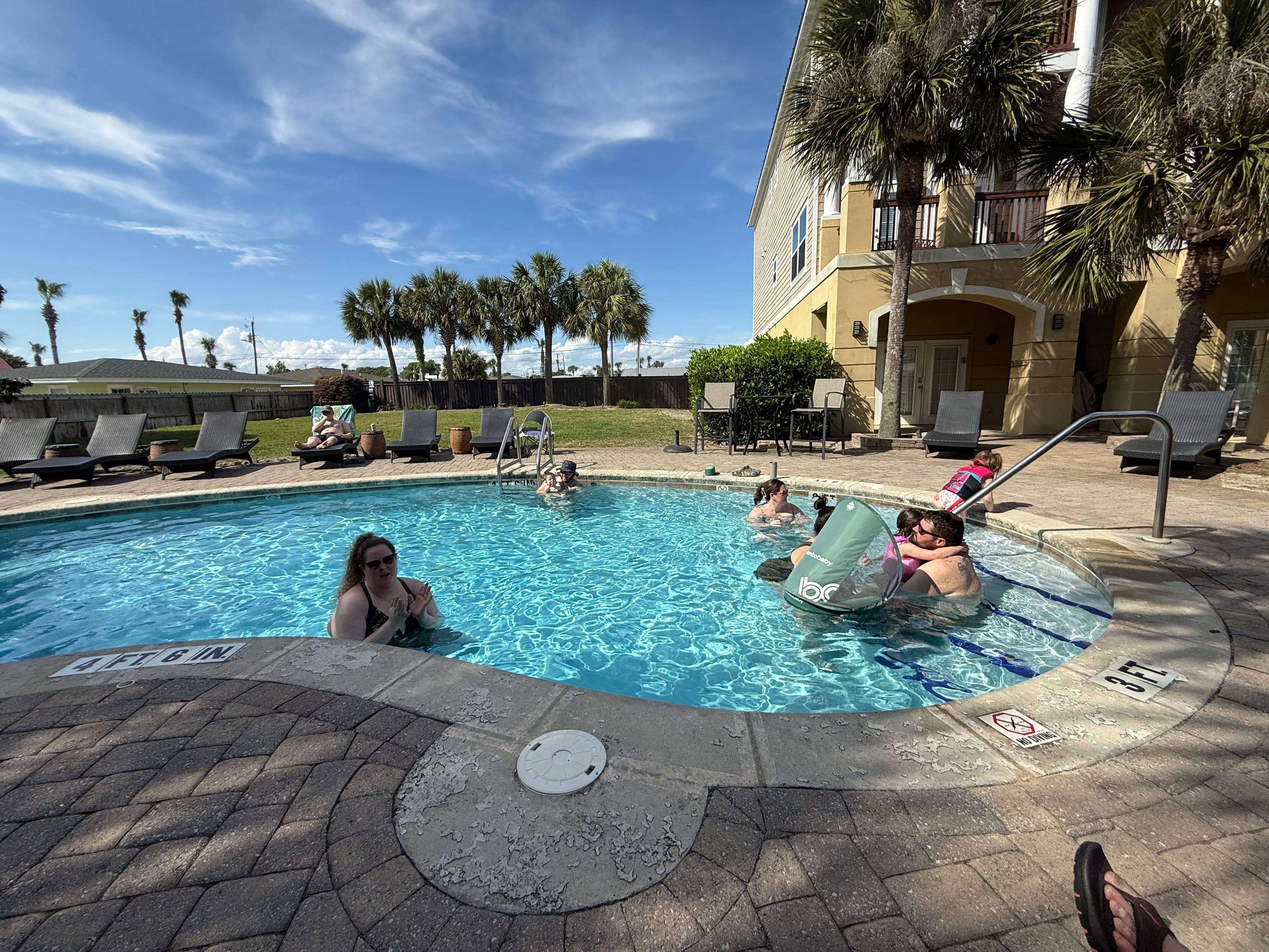  Nice pool