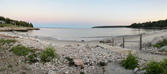 Mill Cove (Fox Point) Beach
