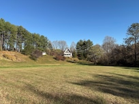 Windy Knoll "front yard" from the entrance.