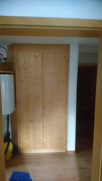 Kleiderschrank