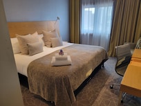 Bed, came with 4 body pillows