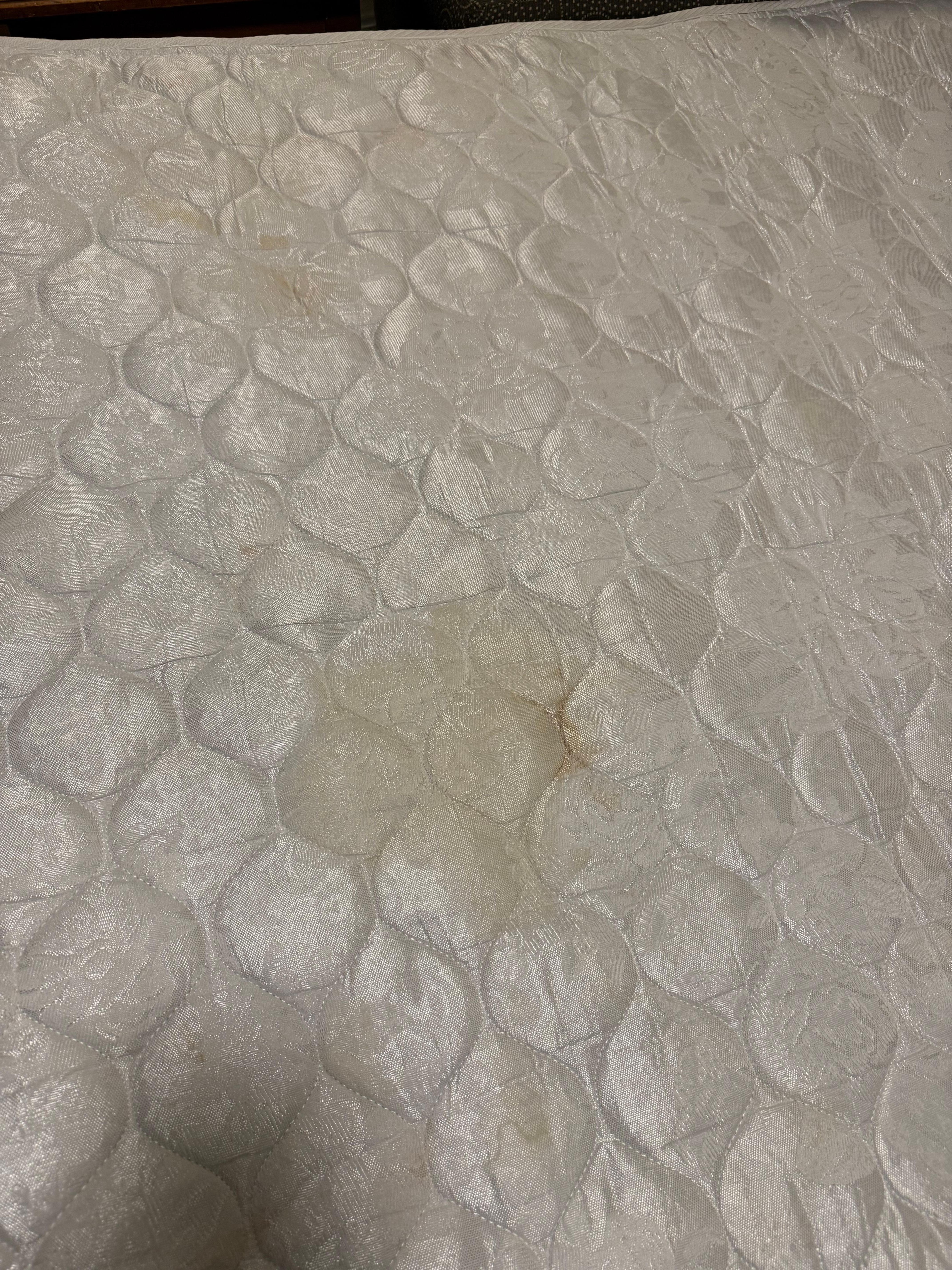 Pull out couch mattress