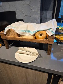 Beagle und weissbrot zum rösten, sonst auch nicht genießbar da zu trocken