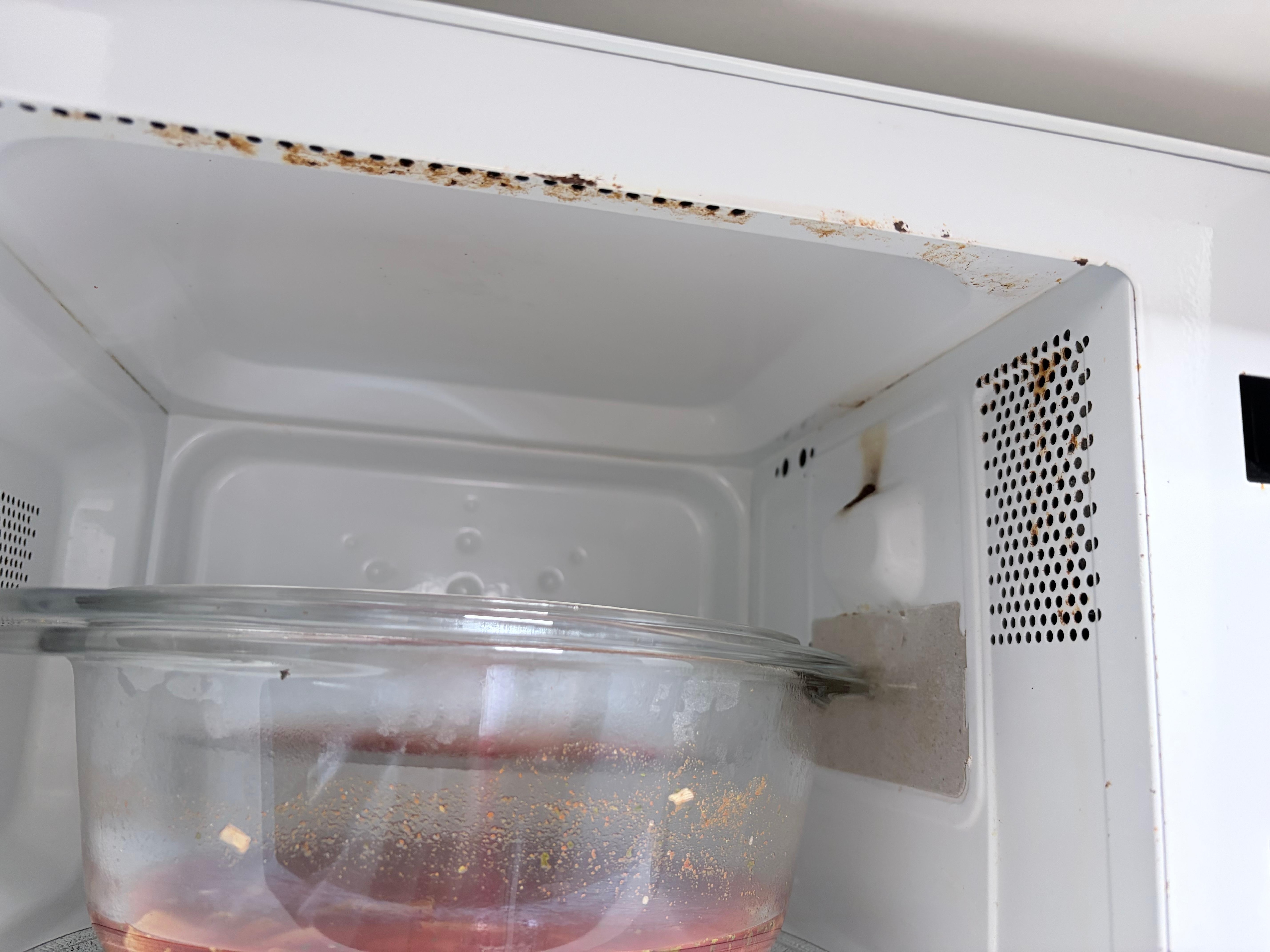 Microwave rusty and dangerous 