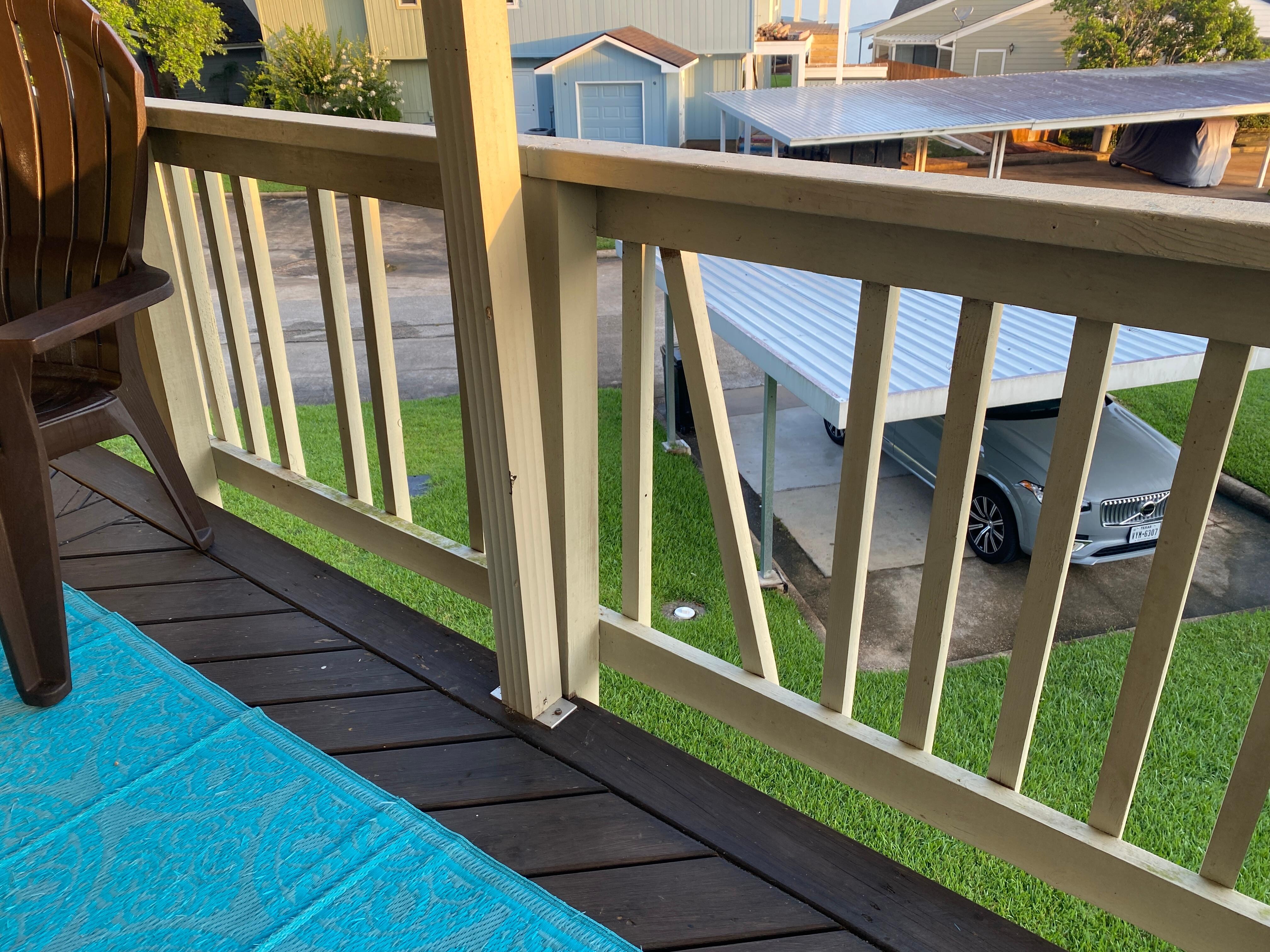 2nd deck railing, broken and missing pieces.