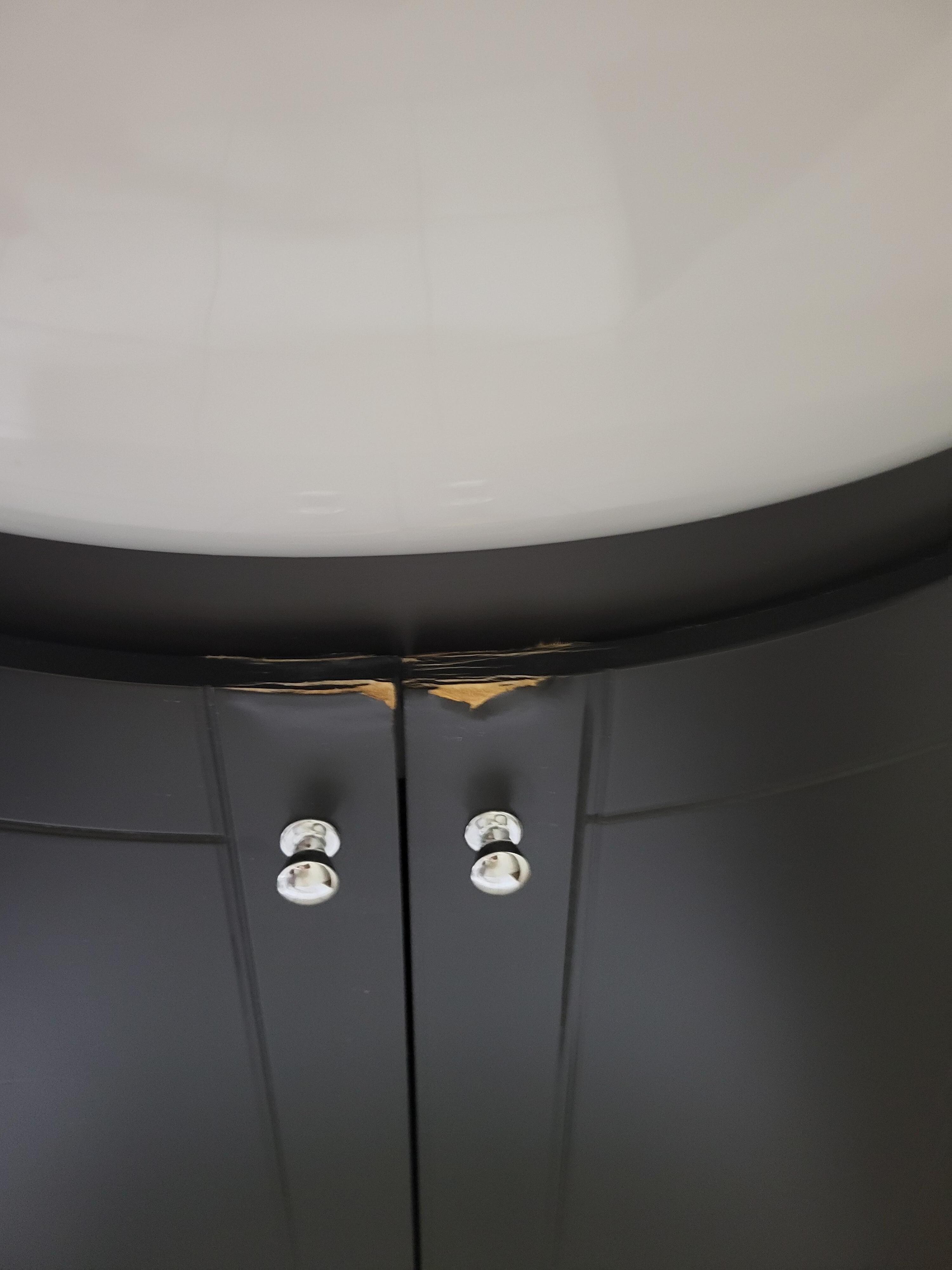 Bathroom vanity