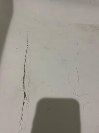 Tub crack