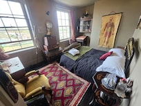 Lewis bedroom