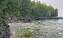 Cave Point rocky shore