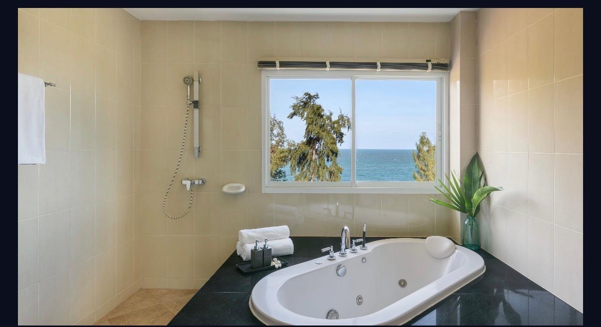 What was advertised on hotels.com