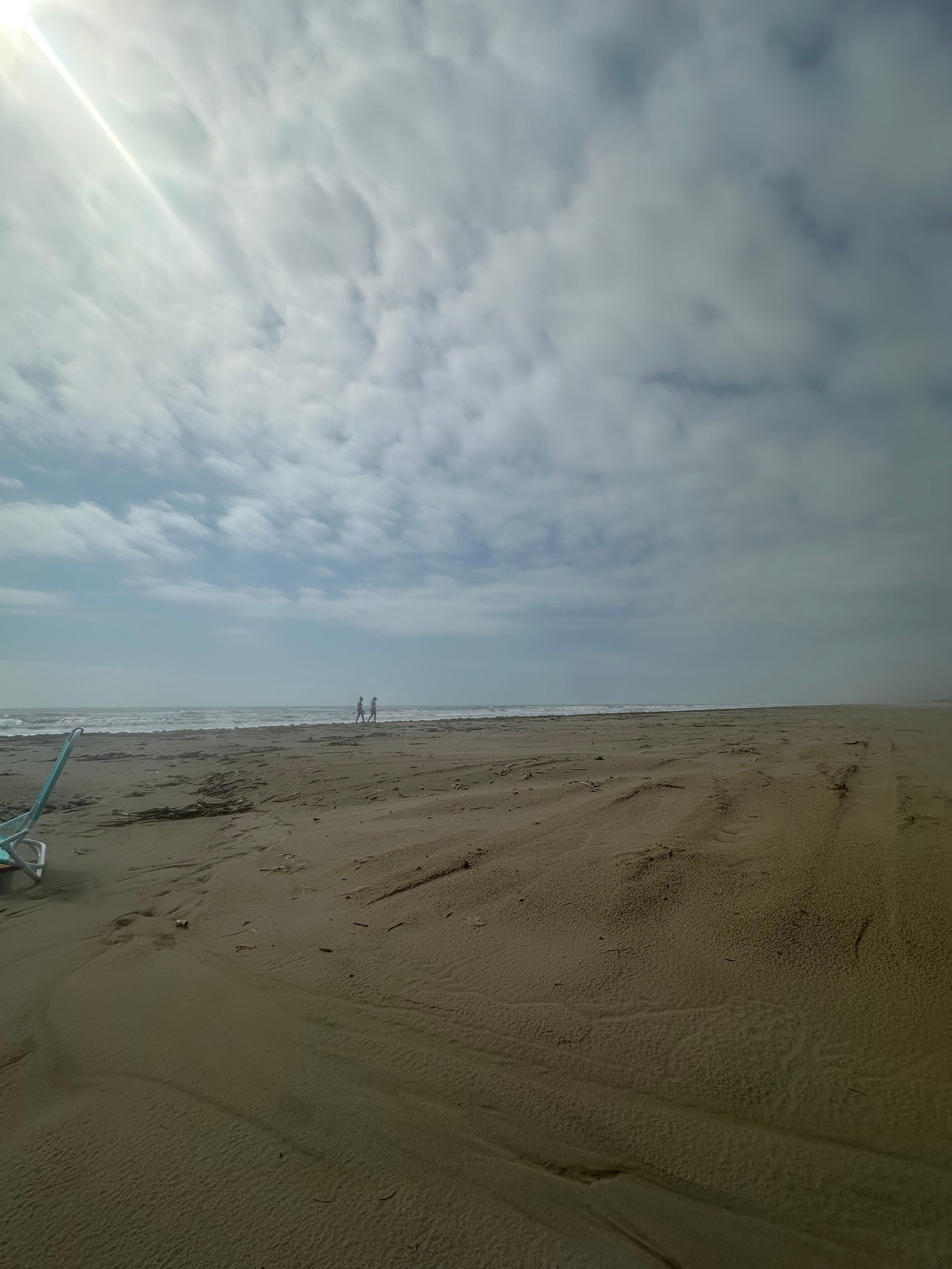 Gorgeous mostly private beach! We didn’t see many people while there. Very quiet and relaxing. 