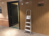 5æ„éăăŁăšăšăŹăăŒăżăăŒă«ă«çœźăăăŠăăŸăăă