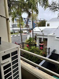 お部屋からの景色。LAKE STREET 側