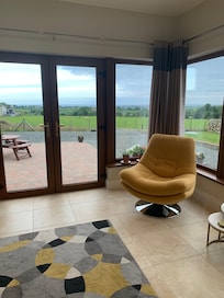 Conservatory for guests