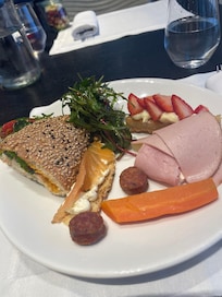 Breakfast at The Tanneries