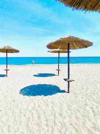 Stranden vid hotellet