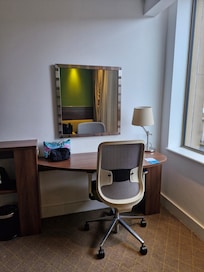 great dressinng table with hairdryer