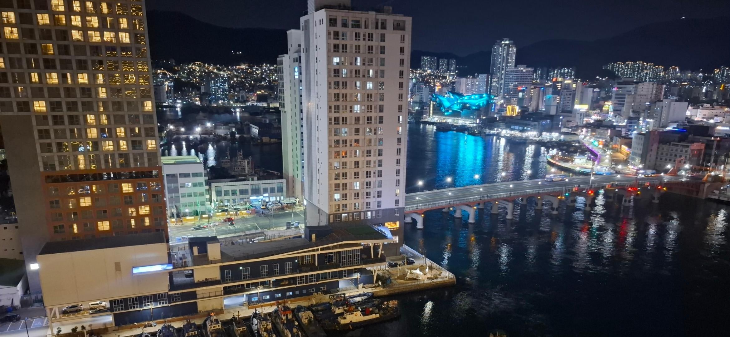 방에서 찍은 뷰가 너무 환상이었어요