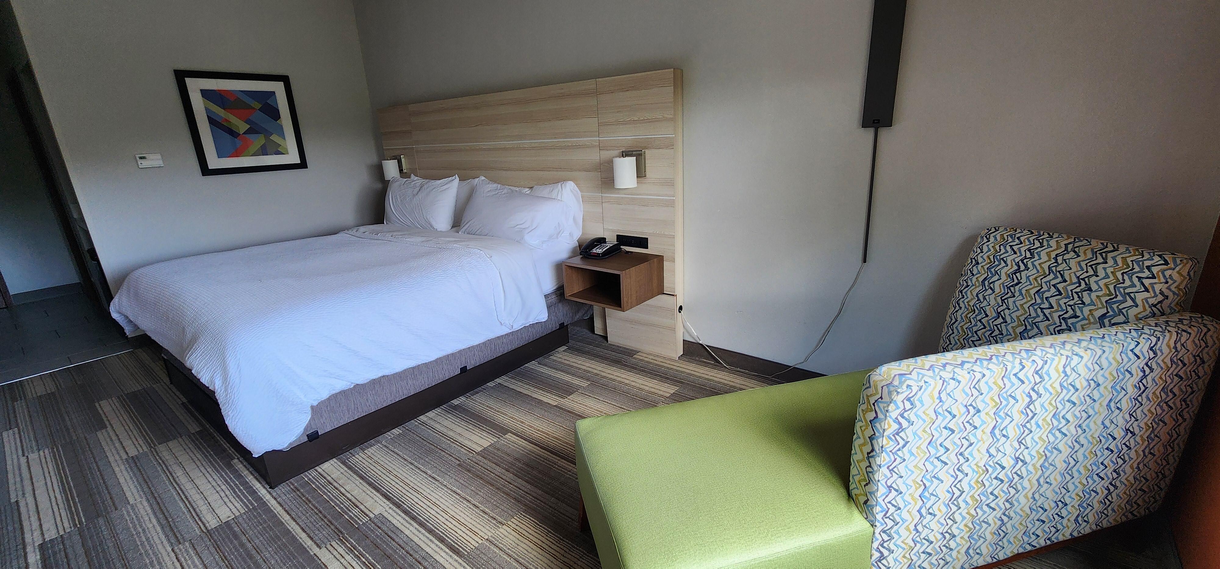 King bedroom with mountain view.