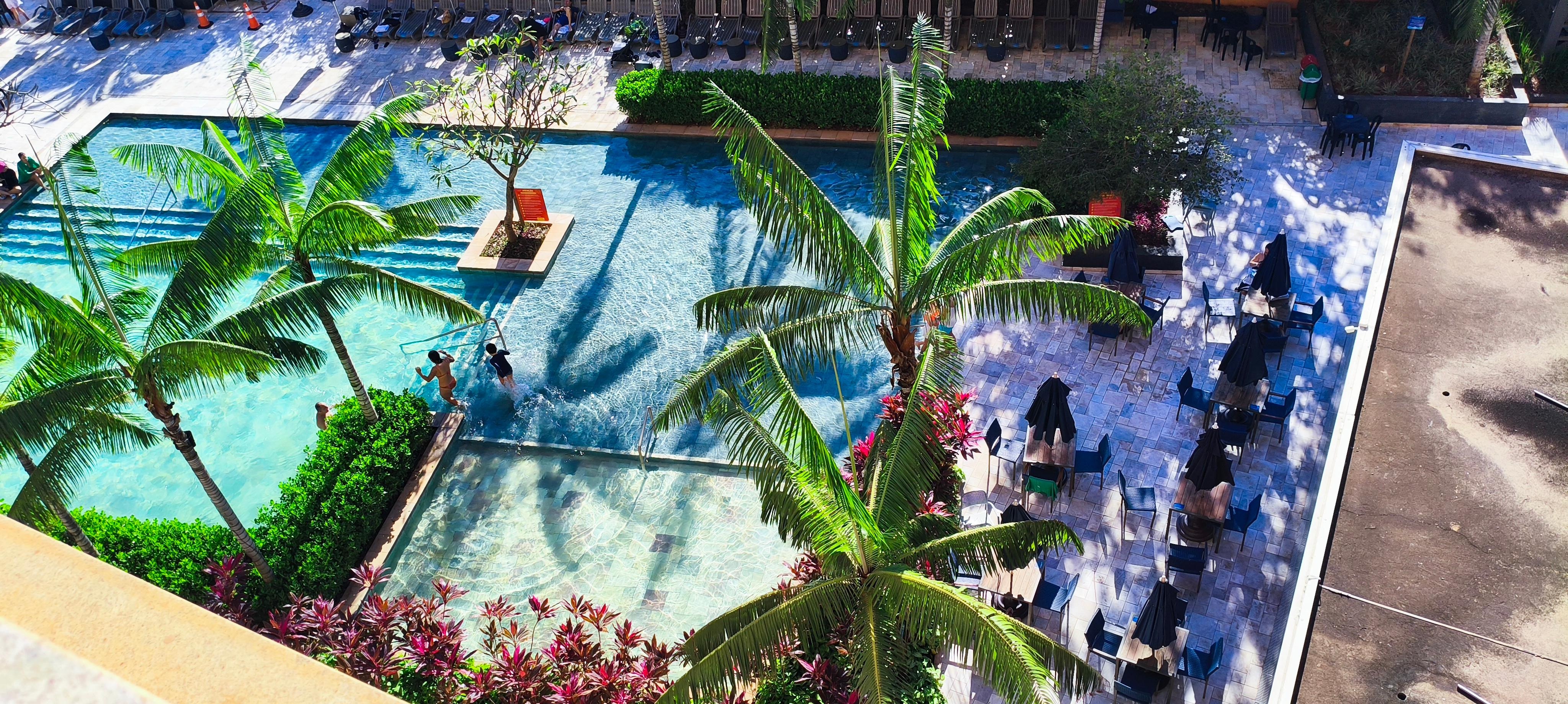 Piscina do hotel