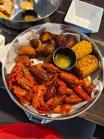 Barnacle Bobs Rum and Raw Bar