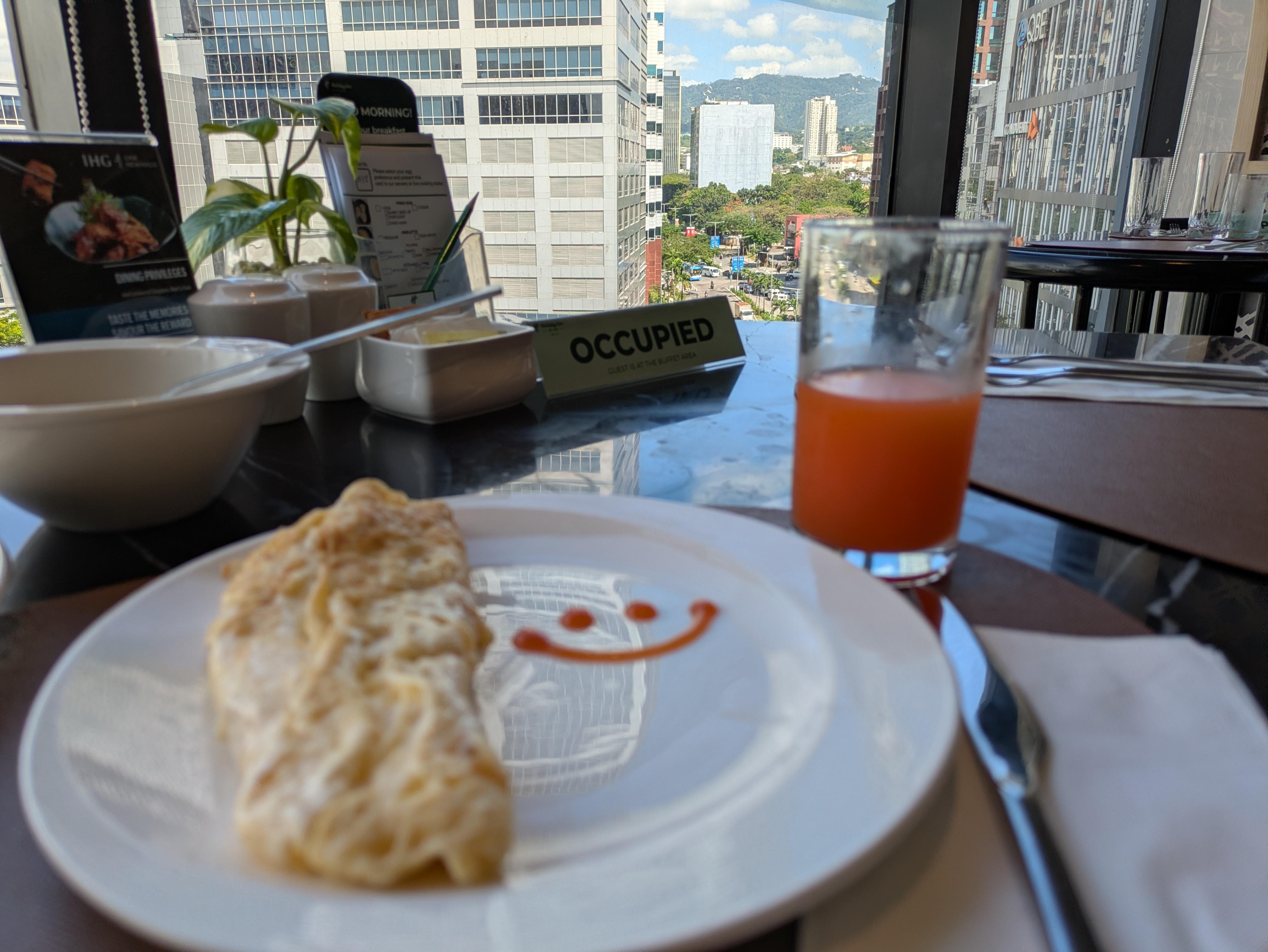 朝食のスクランブルエッグ
