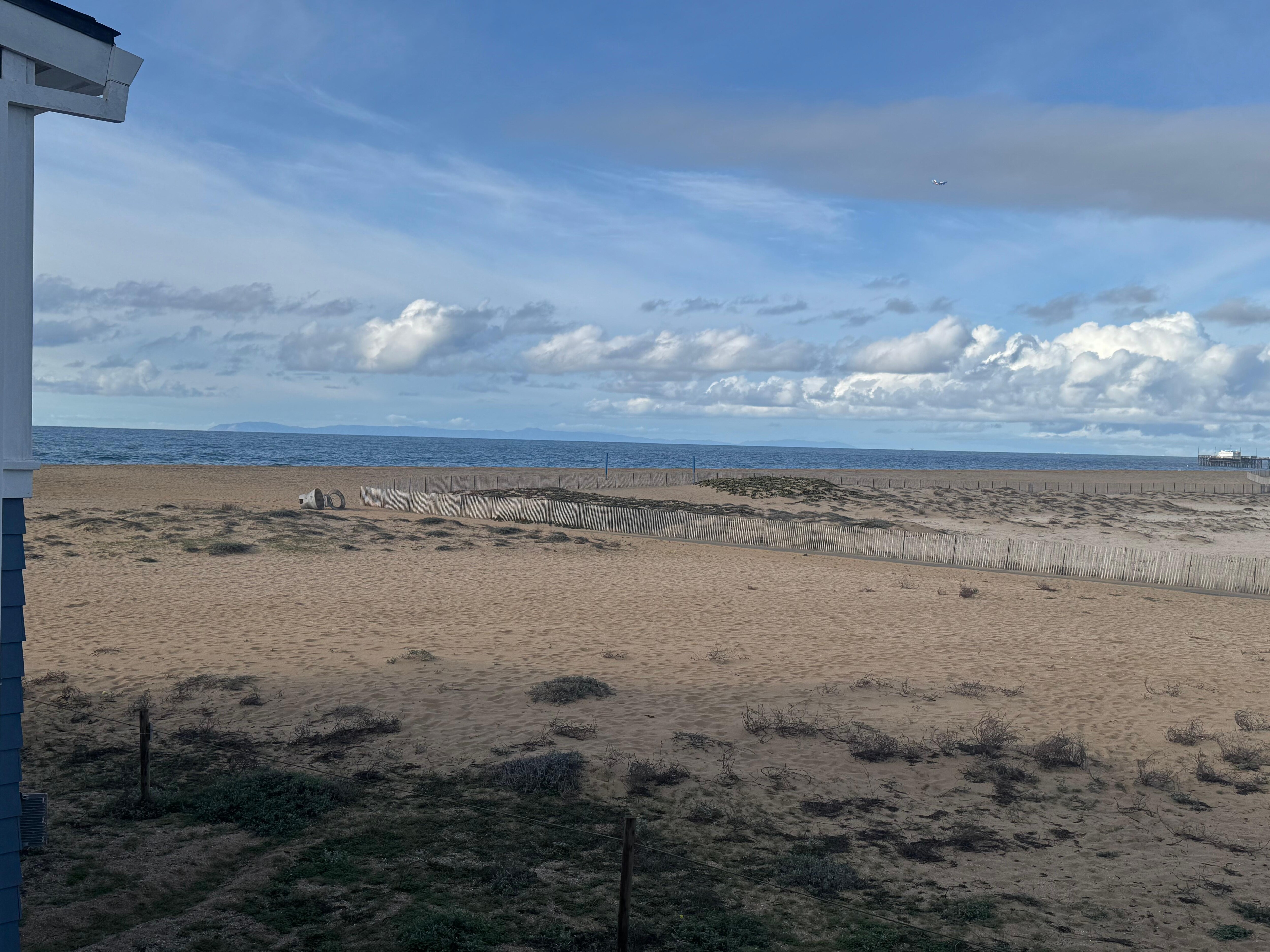 Pier in with in walking distances! 