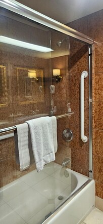 Shower tub