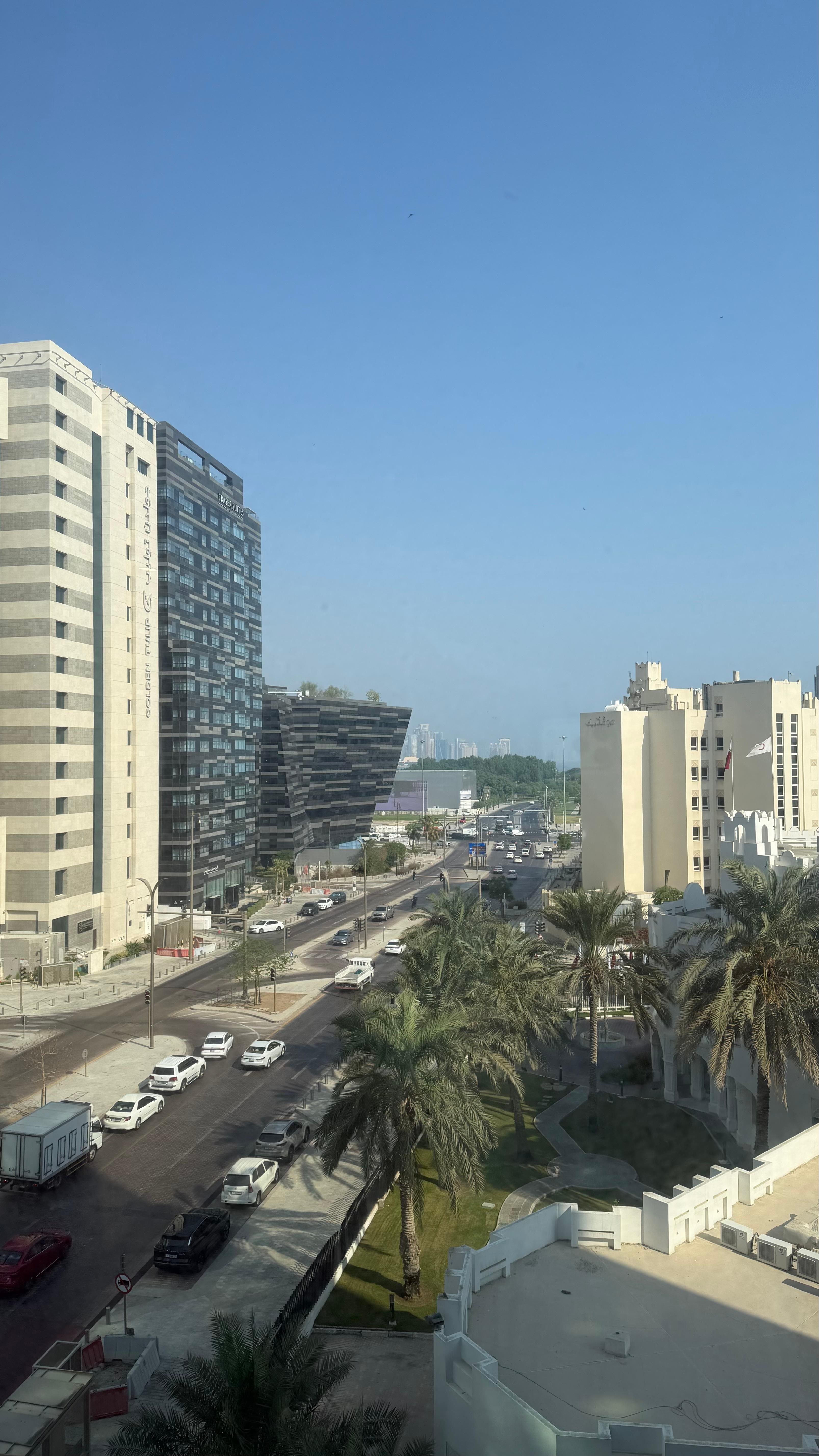 룸에서 창문으로 본 뷰 (씨뷰)