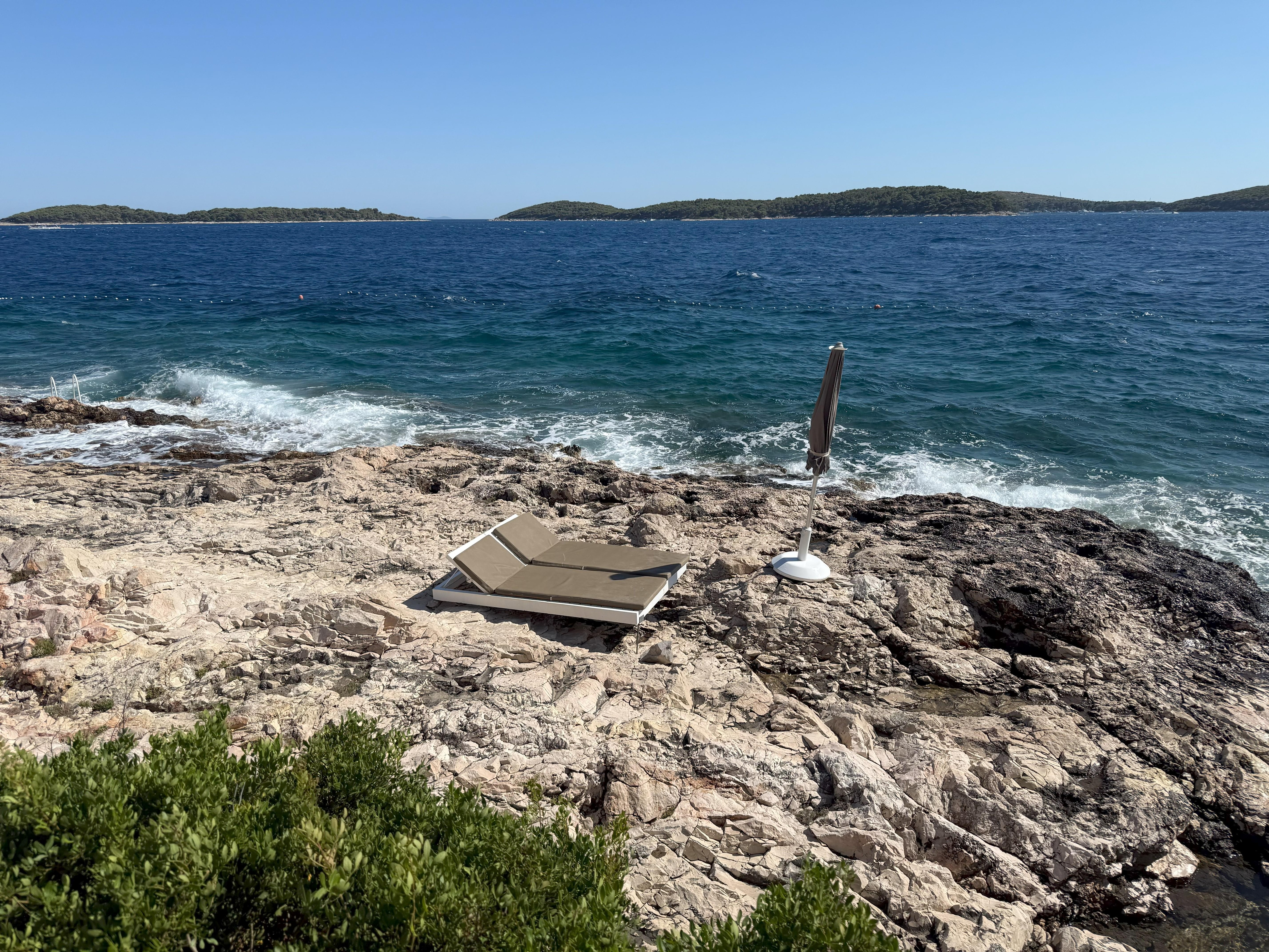 Unique sunbathing perch!