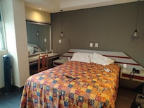 Ya lo desordenado fue por mi culpa, iba despertando, jaja