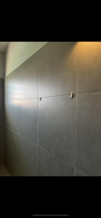 Var skrudd av. Fikk ikke hengt opp håndklærne.