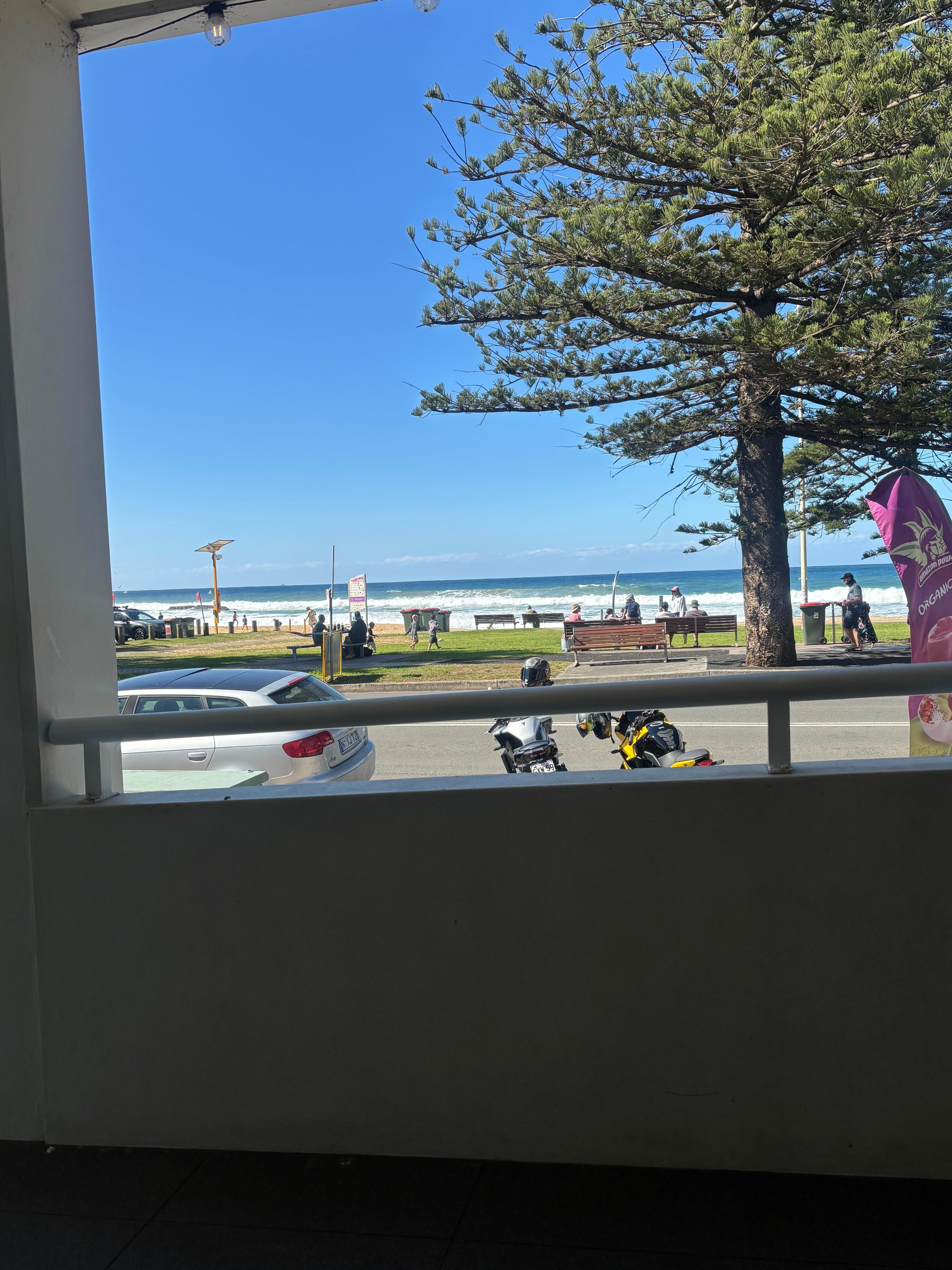 Austi beach cafe a short stroll away opp the beach 